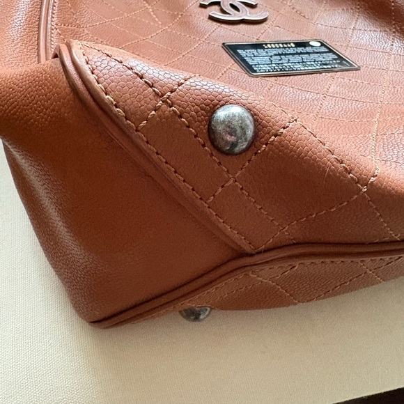 Chanel Neo Soft Shopping Tote - Picture 7 of 10